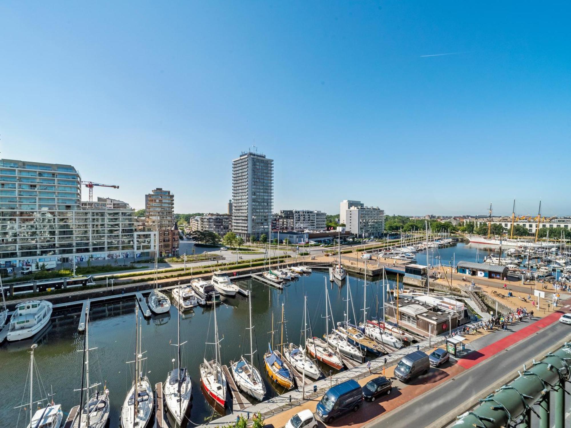 Maison Beaufort - Uniek Zicht Op De Jachthaven Ostend Luaran gambar